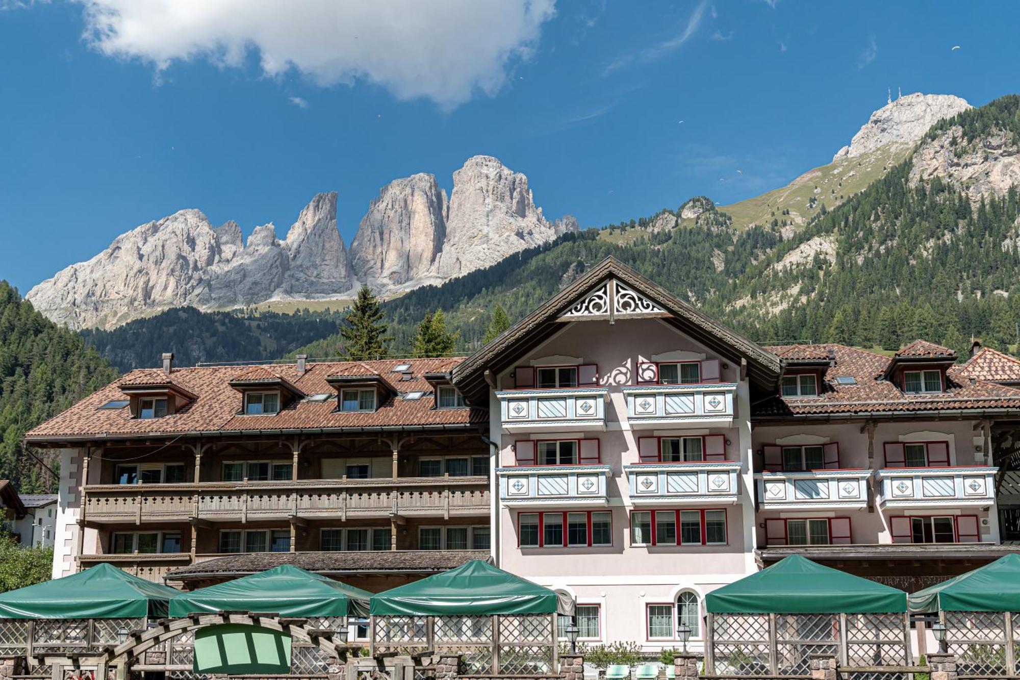 Hotel Diamant Park Campitello di Fassa Εξωτερικό φωτογραφία